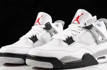 “WHITE 4 AIR OG JORDAN CEMENT” 840606-192 0701